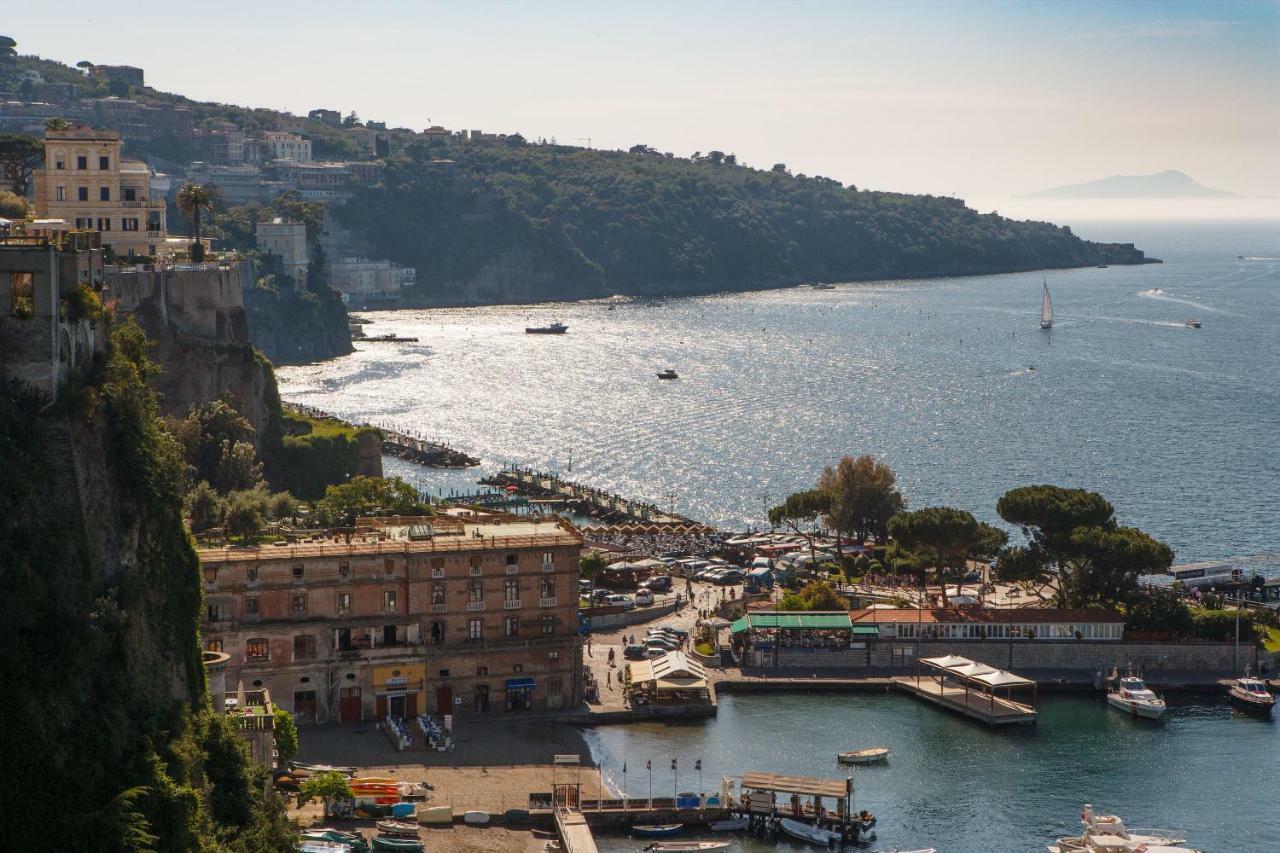 Le Muse Suite Sorrento Exterior foto