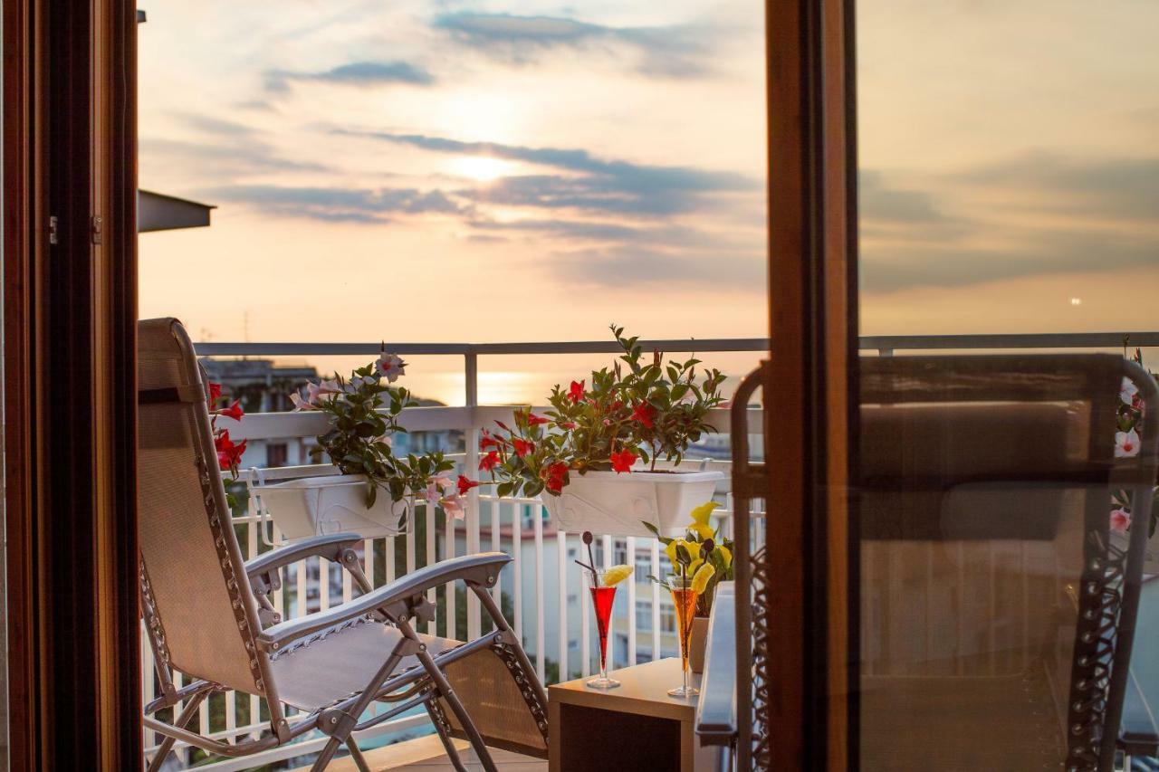 Le Muse Suite Sorrento Exterior foto